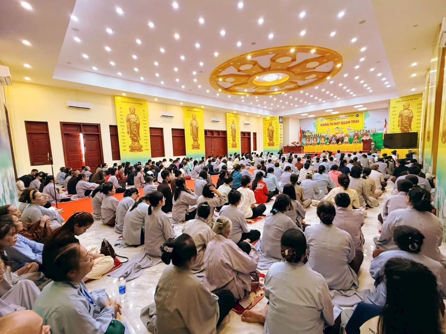 Ảnh 2 — Nguyện đem lòng thành kính