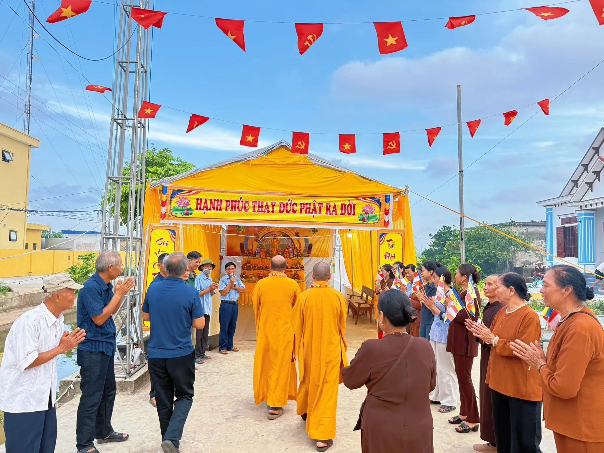 Ảnh 9 — Mừng Phật Đản trên Quê Hương miền Ba Lạt (Giao Thuỷ, Nam Định)