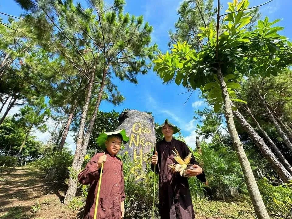 Ảnh 10 — Gởi con người thích tử lội ngược dòng