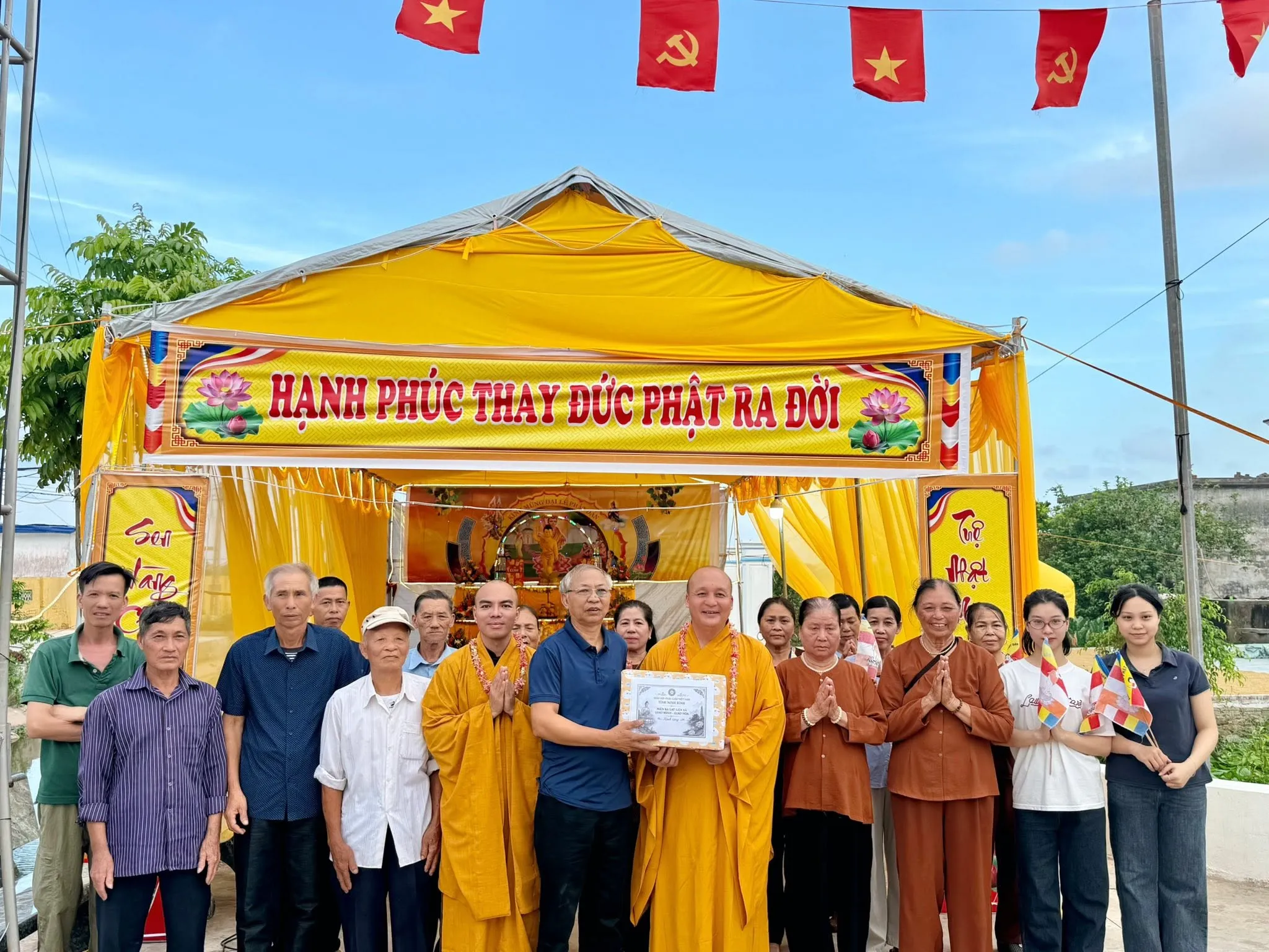 Ảnh 10 — Mừng Phật Đản trên Quê Hương miền Ba Lạt (Giao Thuỷ, Nam Định)